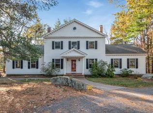 118 Pond St, Hopkinton, MA 01748
