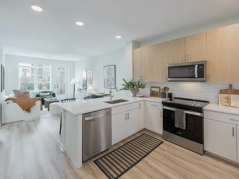 EDGE Apartments — Photo 2