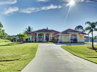 228 SW Paar Dr, Port Saint Lucie, FL 34953