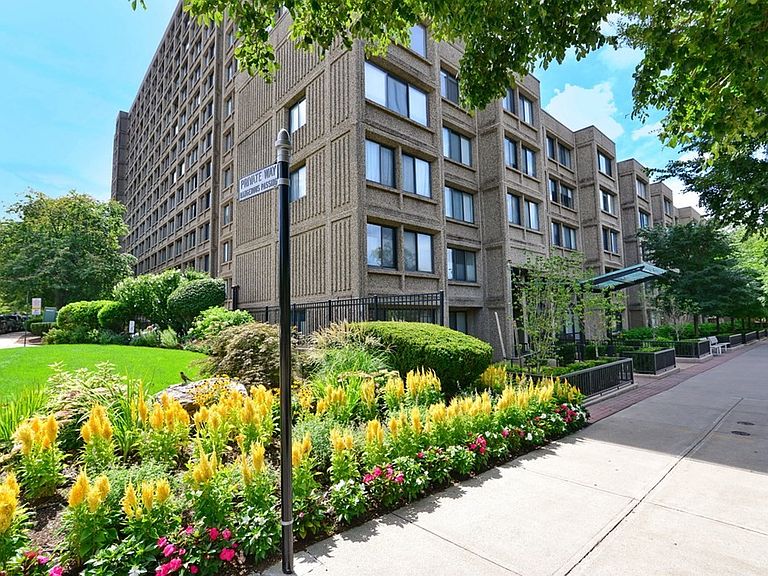 Regency Park Apartment Rentals - Brookline, MA | Zillow