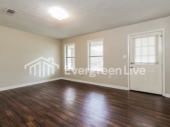 3rd image of 820 Academy Park Dr