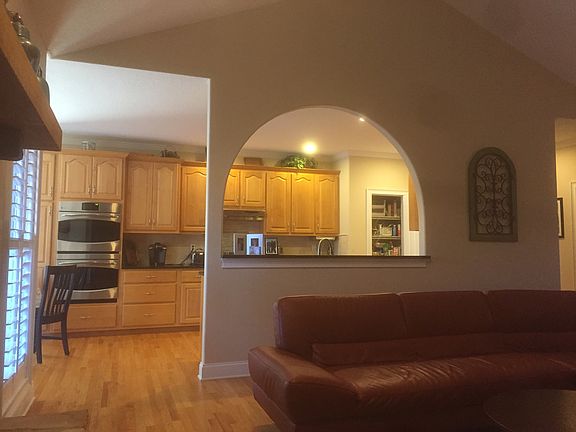 5th image of 1831 Kelton Ln