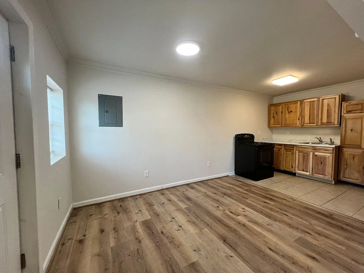 1 bed, 1.0 bath, 294 sqft, $900 — Photo 4