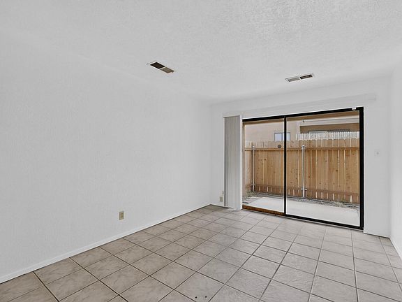 5th image of 2900 Vista Del Rey NE Unit 25B
