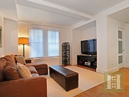 5th image of 27 W 72nd St #407