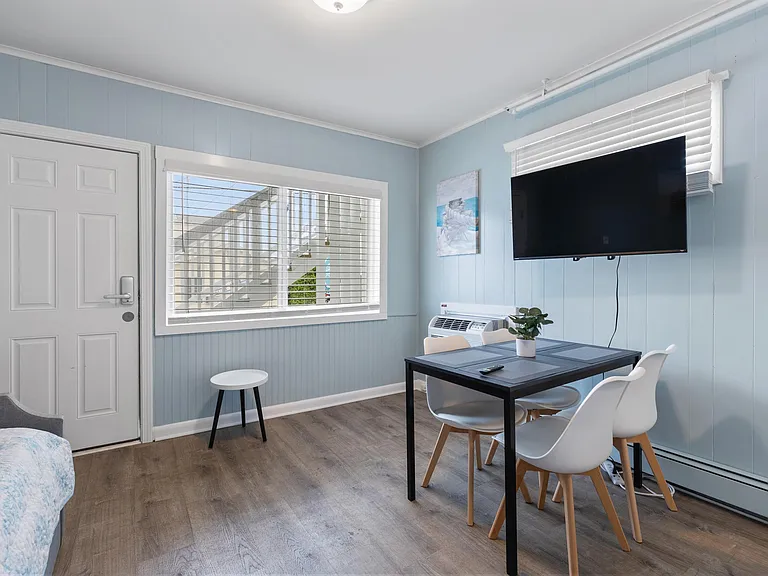 44 E Grand Ave #462 — Photo 4