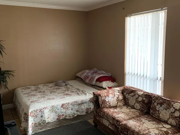 2221 W Bonanza Rd Unit 69, Las Vegas, NV 89106