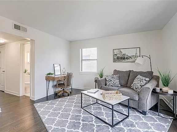 2nd image of 4500 Broadway #2S