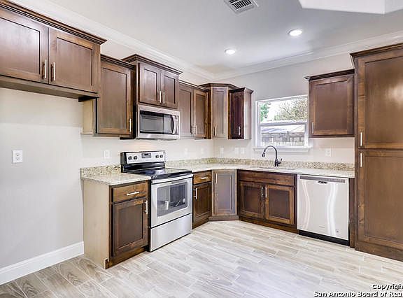 5th image of 537 W Mayfield Blvd