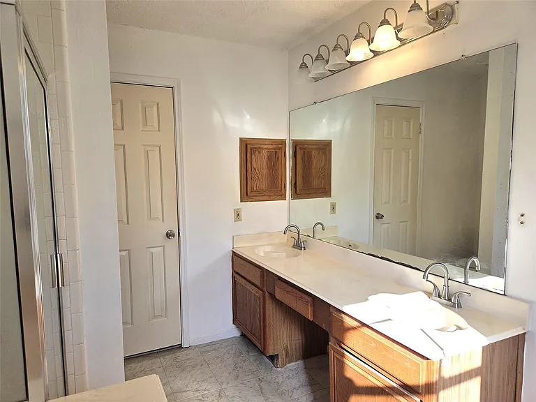 17006 Dusty Mill Dr E — Photo 35