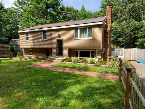 182 Birch St, Pembroke, MA 02359