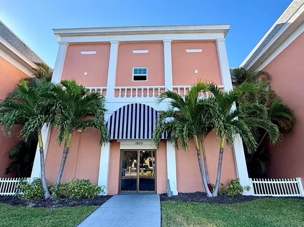 1900 68th St N APT 106, Saint Petersburg, FL 33710