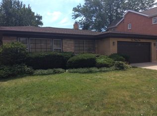 235 Devon Ave, Park Ridge, IL 60068