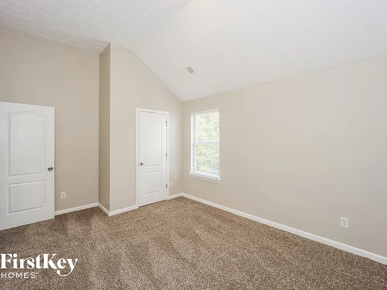 855 Chapman St — Photo 11