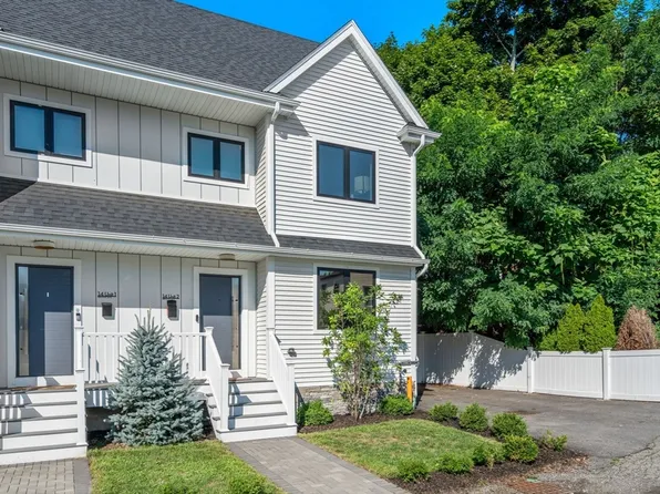 14 Brook Ave #2, Waltham, MA 02453