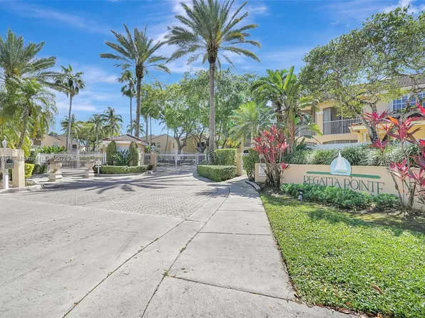 14631 Balgowan Rd APT 203-10, Miami Lakes, FL 33016