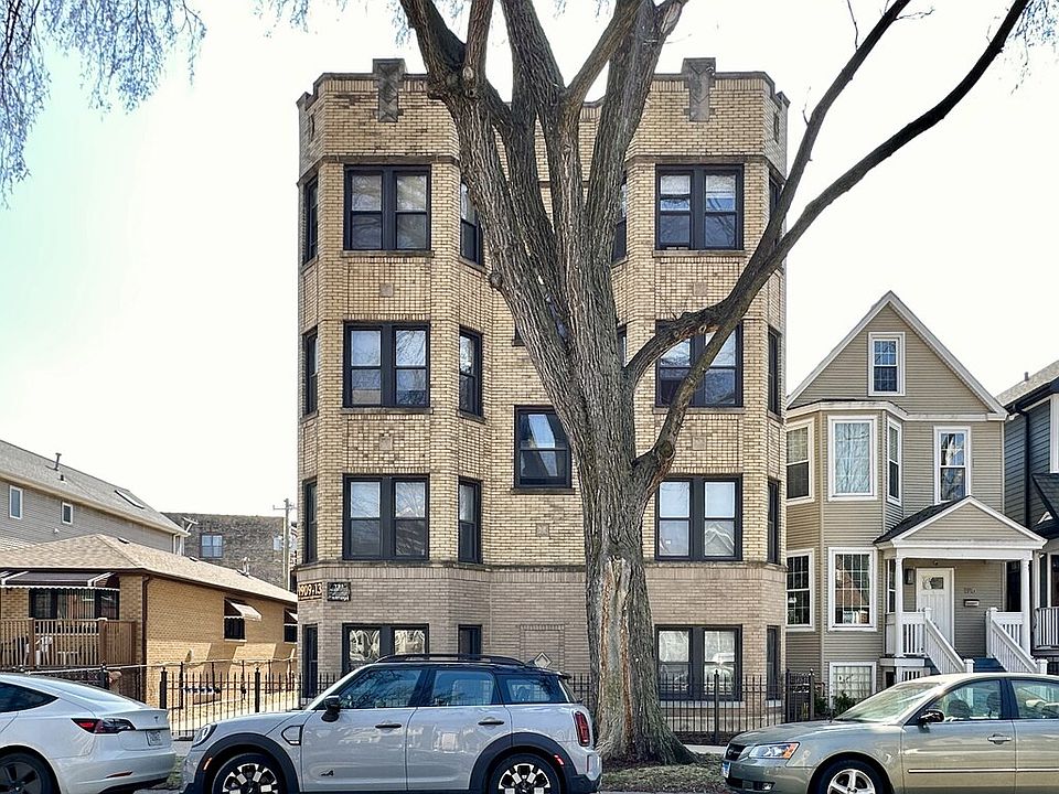1st image of 1911 W Larchmont Ave #A4