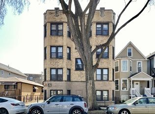 1911 W Larchmont Ave #A4, Chicago, IL 60613
