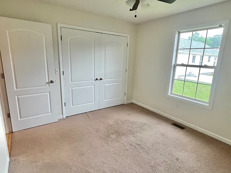96 John Mark Ct — Photo 10