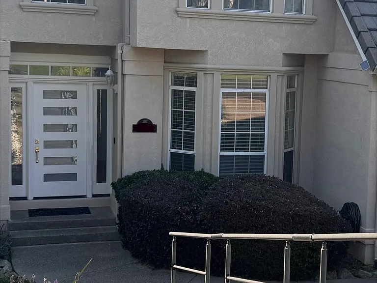 Albert Cir — Photo 2