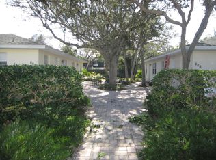 866 Dahlia Ln APT B, Vero Beach, FL 32963