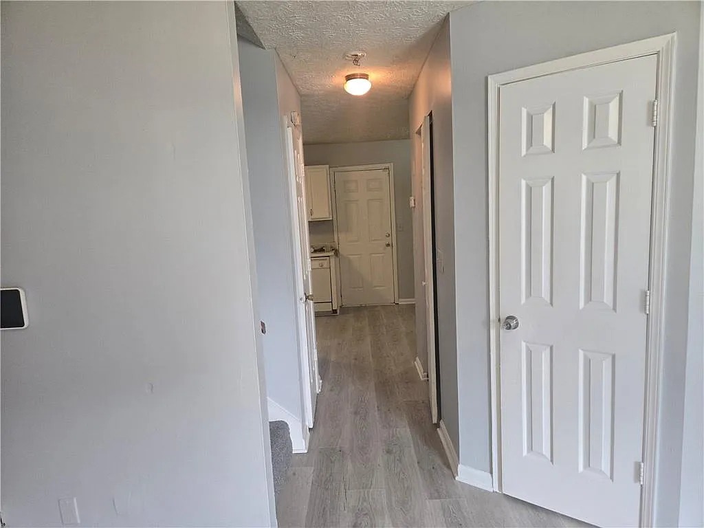 2 bed, 2.5 bath, $1,300 — Photo 3
