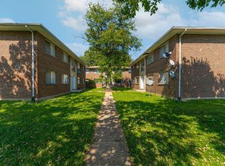 179 Shepley Dr #4, Saint Louis, MO 63137