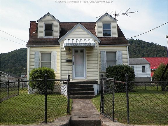 2nd image of 108 E Reynolds Ave