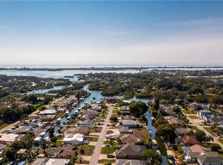 1061 Grant St, Englewood, FL 34224