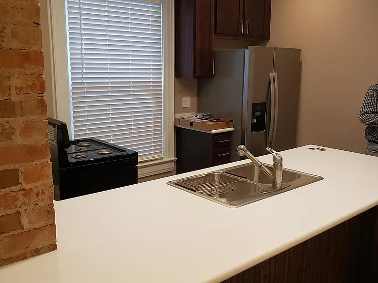 250 Linden Ave — Photo 9