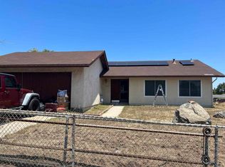 545 N Emerald Dr, Vista, CA 92083