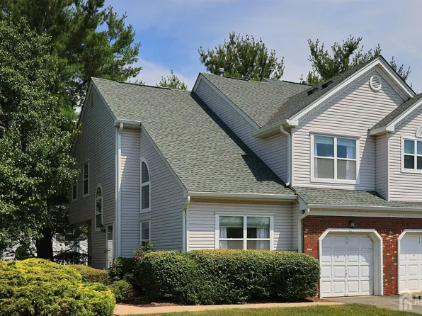 55 Castle Pointe Blvd, Piscataway, NJ 08854
