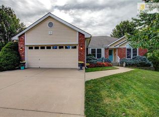 2207 NE Springbrook St, Blue Springs, MO 64014