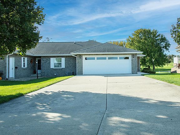 2nd image of 211 Somerset Ct