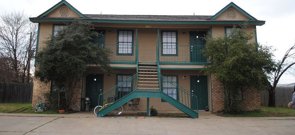 1st image of 300 Kings Way Dr APT B