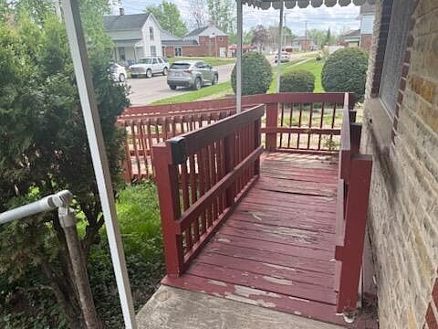 4th image of 537 Harrison St