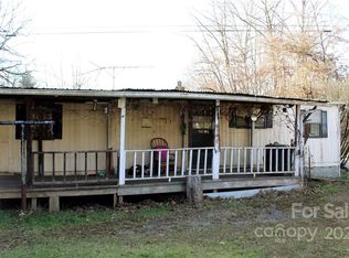 541 Incinerator Rd, Clyde, NC 28721