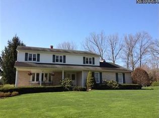 5871 Sharon Dr, Youngstown, OH