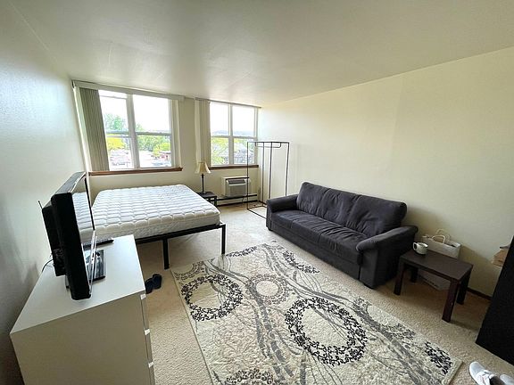 2nd image of 1320 E Capitol Dr APT 205