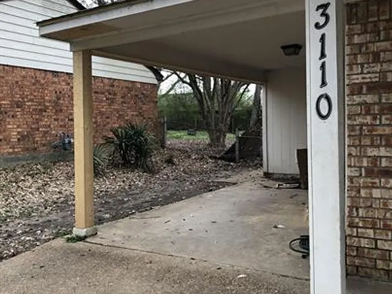 3110 Normandy Dr — Photo 2