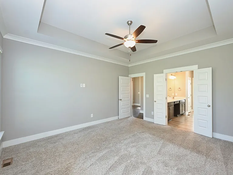 289 Crooked Creek Ln — Photo 18