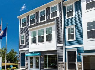 3982 Shire Meadow Ln, Triangle, VA 22172