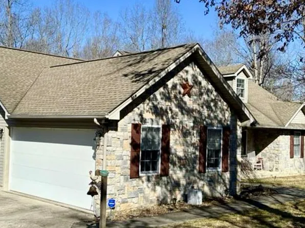1024 Cumberland View Dr, Crossville, TN 38571