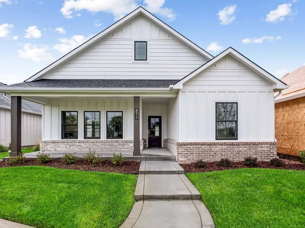 4512 N Harborside Dr, Wichita, KS 67204