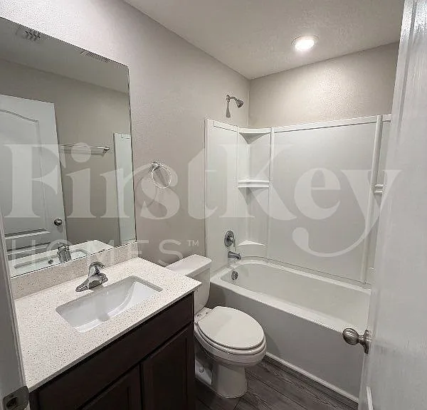 280 Edgevale Rd SE — Photo 10