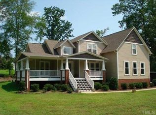 702 Ruth Cir, Fuquay Varina, NC 27526