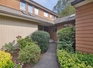 14 Chambord Park #14, Bloomfield, CT 06002
