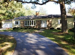 W8646 Glacial Dr, Whitewater, WI 53190