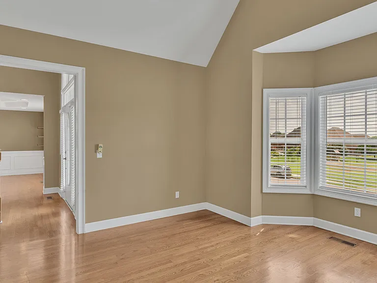 1520 Stokley Ln — Photo 9