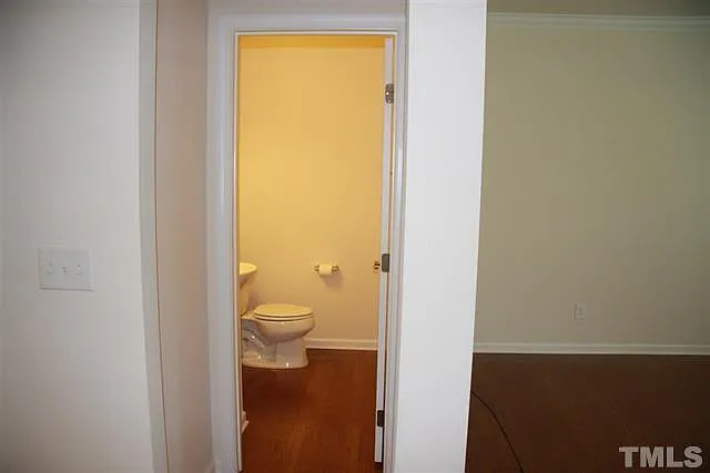 1013 Semora Ln — Photo 11